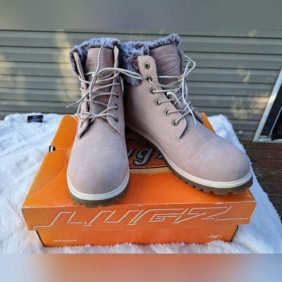 Womens Lugz Size 11. NWOT. Comes with original box. - Picture 7 of 9